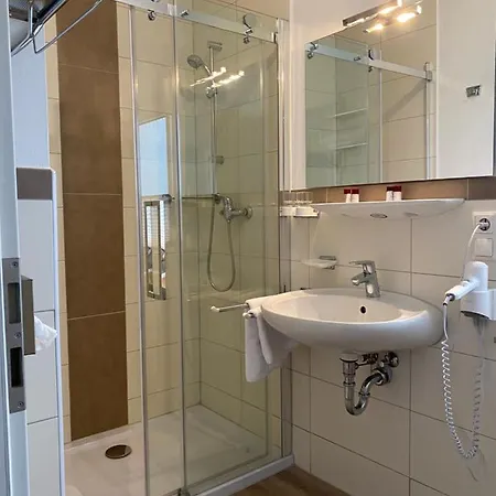 Sevda's Garni Weinforth Hotel 3*