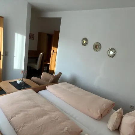 Sevda's Garni Weinforth Hotel