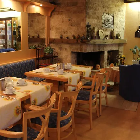 Hotel Sevda's Garni Weinforth 3*