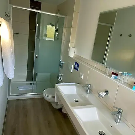 Sevda's Garni Weinforth Hotel 3*