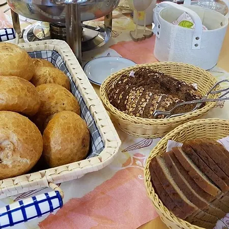 Отель Sevda's Garni Weinforth 3*