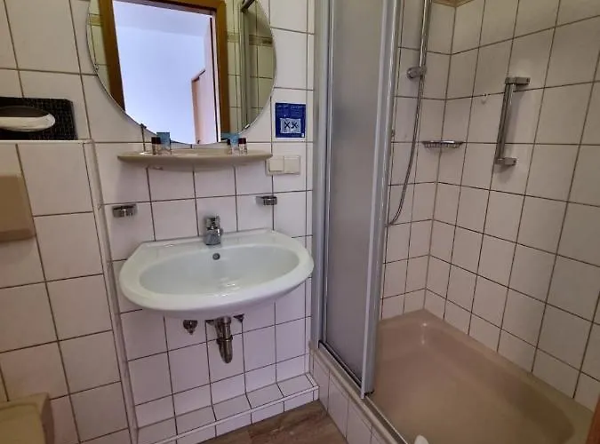 Sevda's Garni Weinforth Hotel 3*